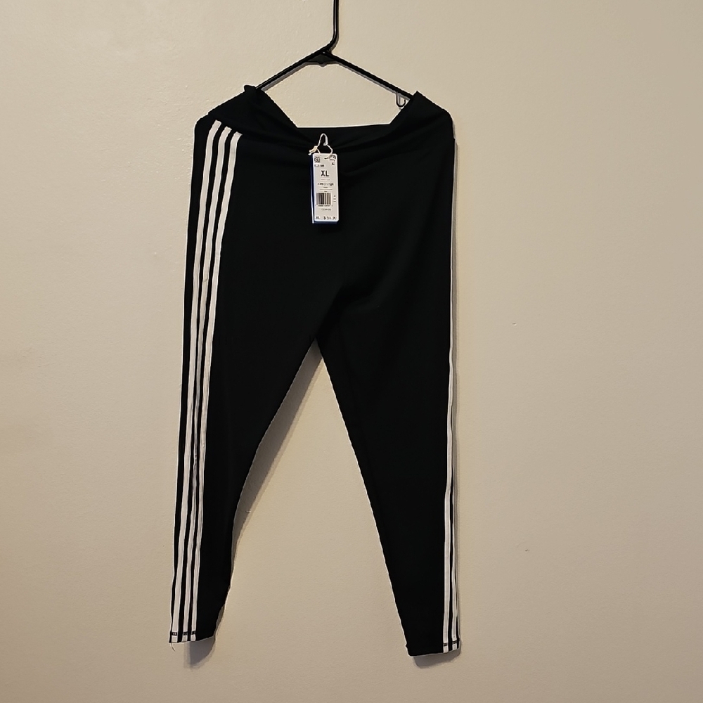 ●●ADIDAS LEGGINS SIZE XL NWT●●